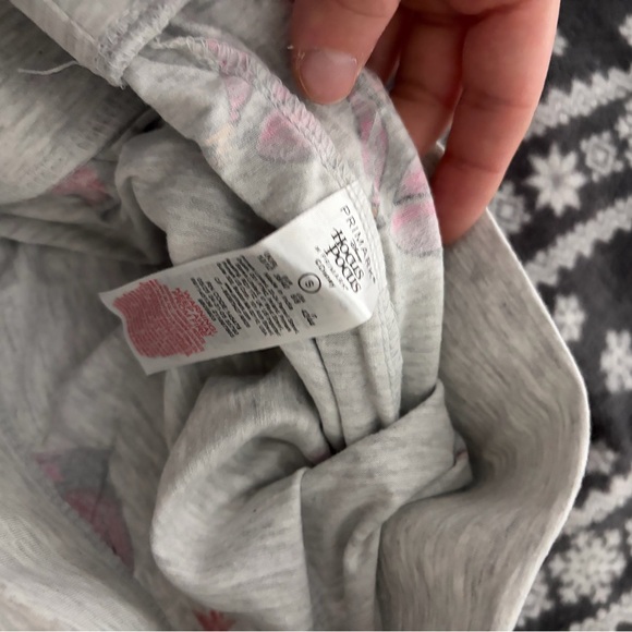 Disney Hocus Pocus Light Gray pajamas - Picture 4 of 5